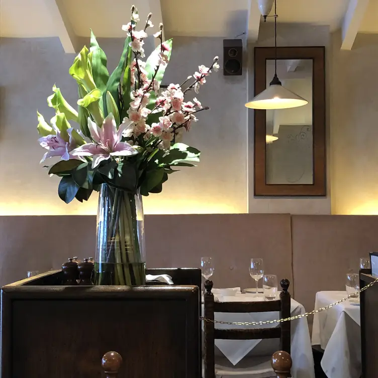 Il Portico, London, 