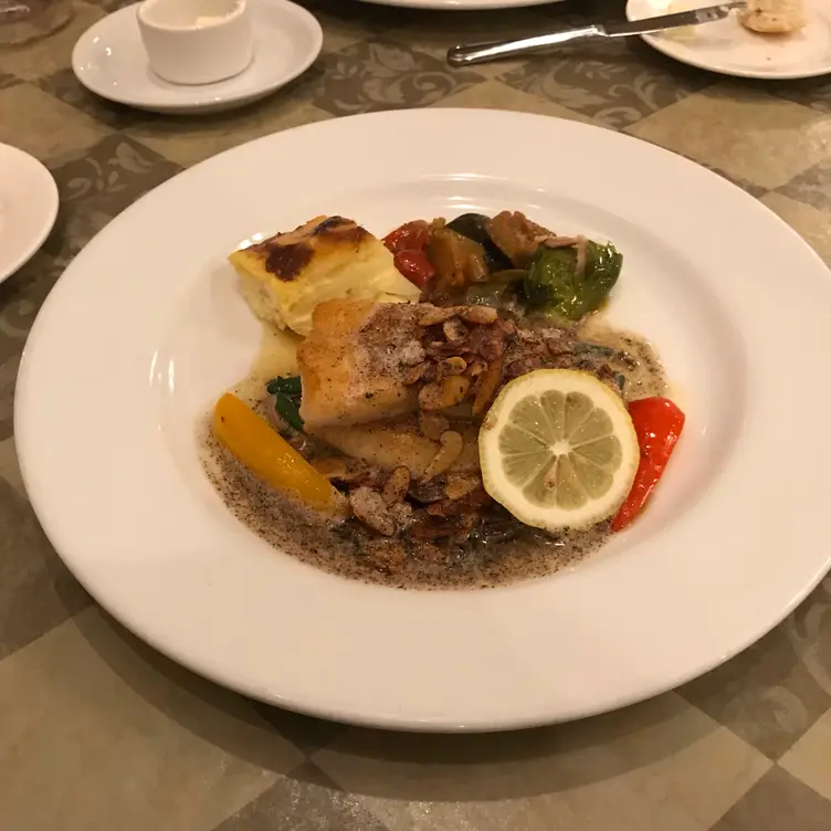 Cafe Miro - Permanently Closed, Honolulu, HI