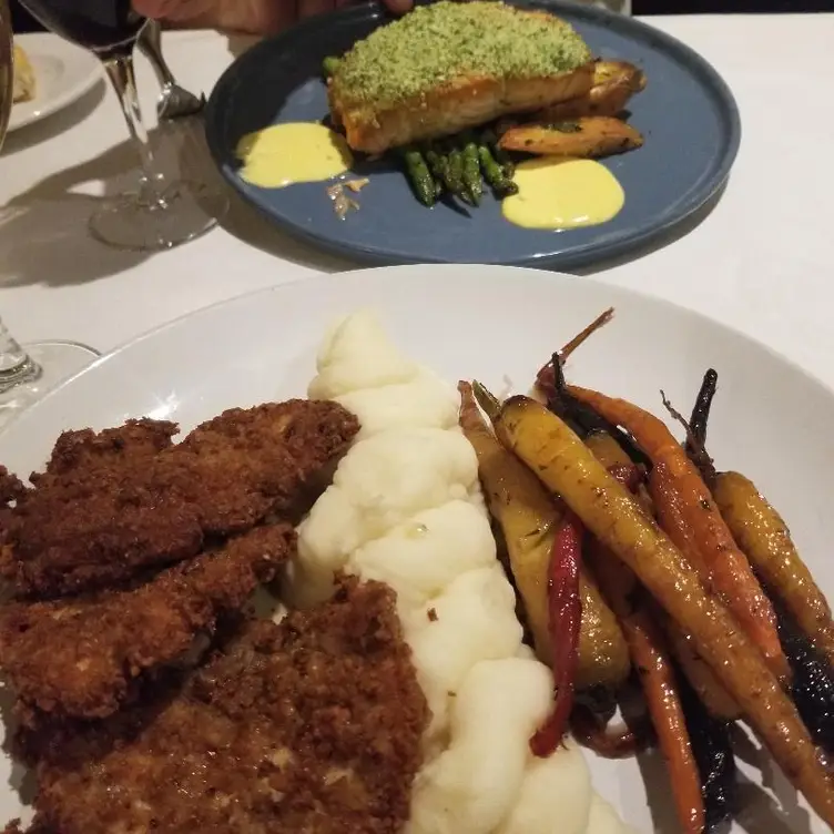 Sam's of Gedney Way, White Plains, NY