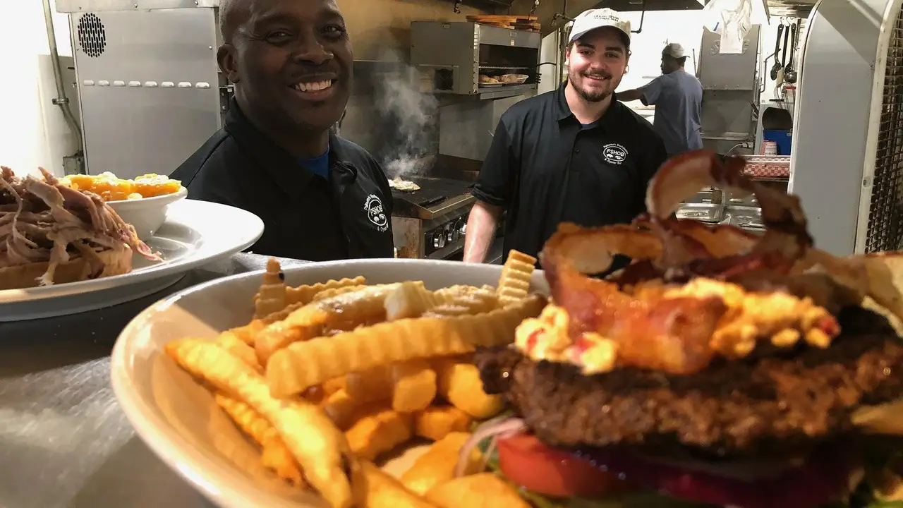 Palmetto's Smokehouse and Oyster Bar, Clemson, SC