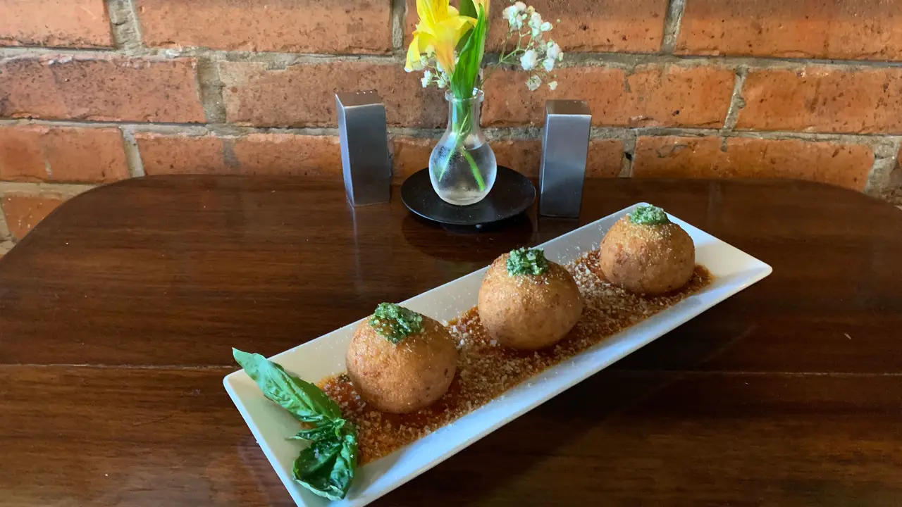 Lucca Kitchen & Cocktails, Rochester, NY