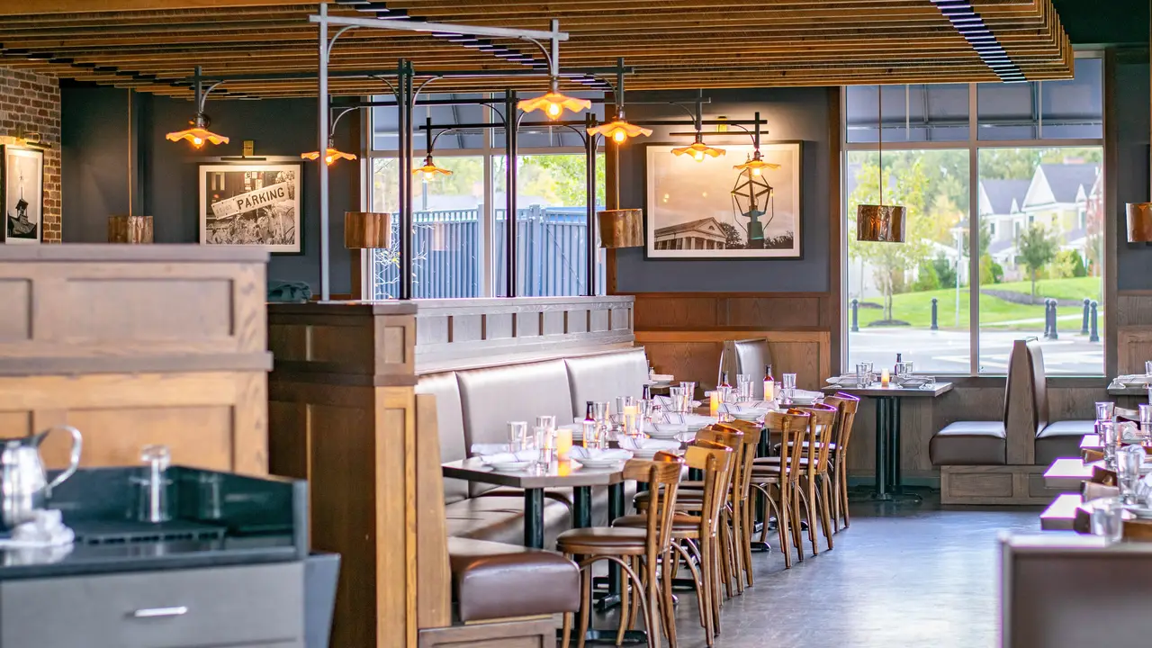 The LOCAL Kitchen & Drinks of Wayland, Wayland, MA