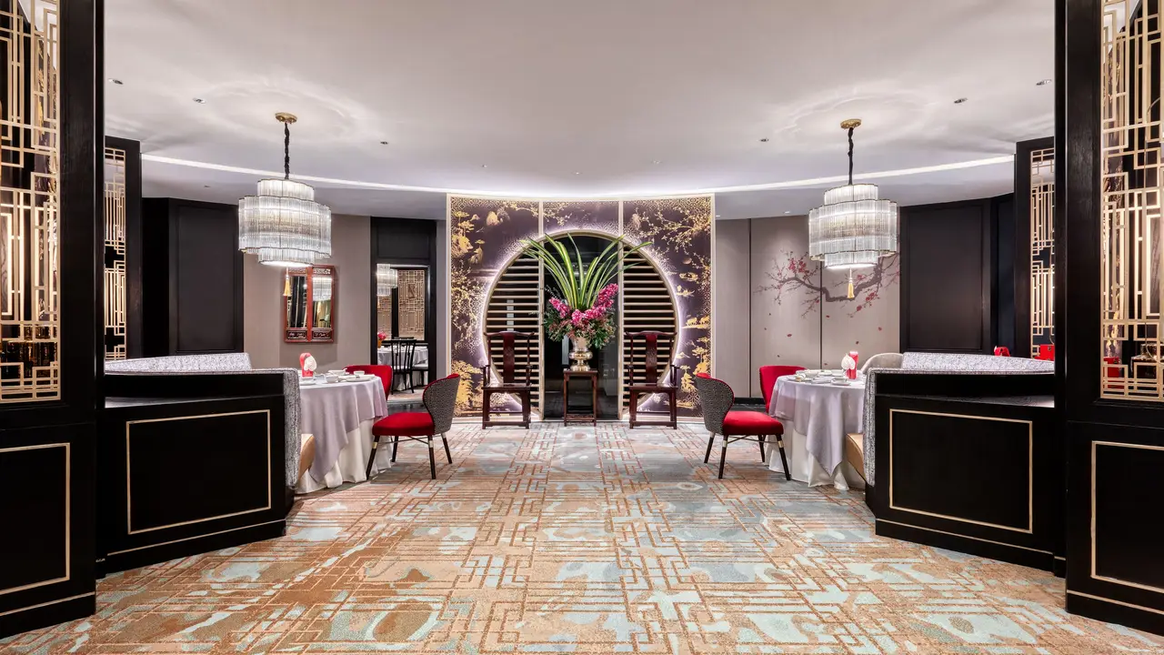 The Silk Road -The Athenee Hotel, a Luxury Collection Hotel Bangkok, Pathum Wan, Bangkok