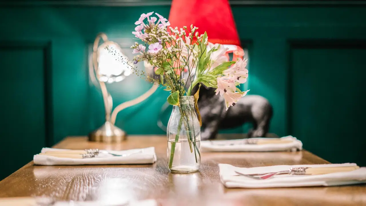 Bertie Blossoms, London, 