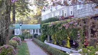 Una foto del restaurante Pine Crest Inn Restaurant