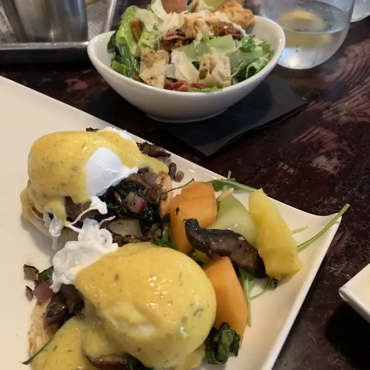 Pepperwood Bistro, Burlington, ON