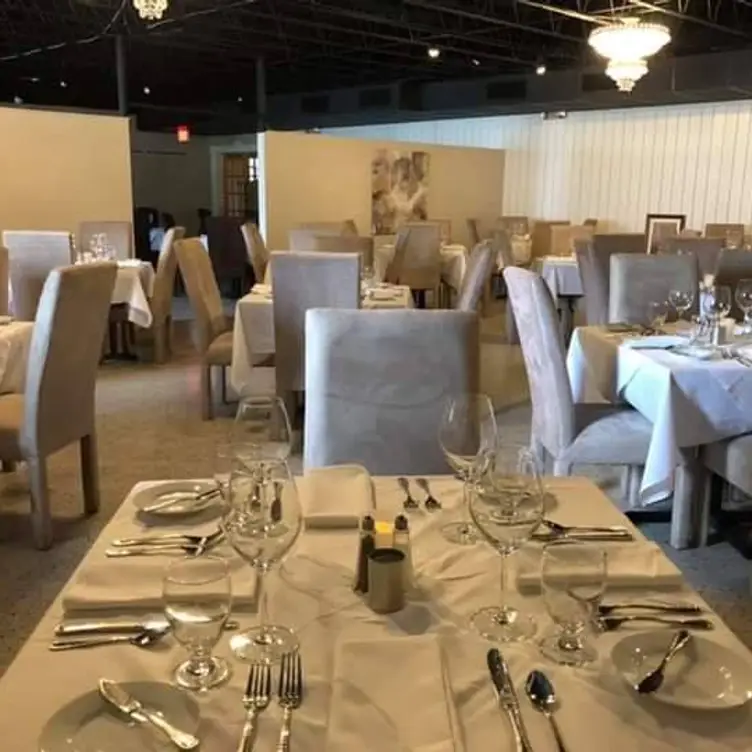 Alice’s Restaurant, Pensacola, FL