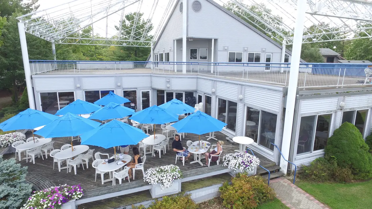Portage Yacht Club, Pinckney, MI