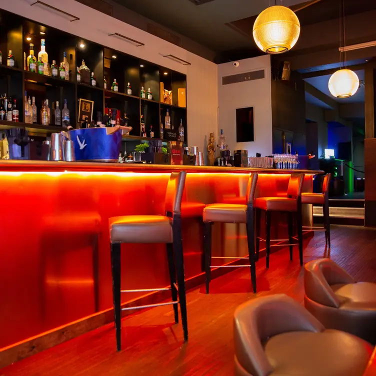 @ Bar & Bites, London, England