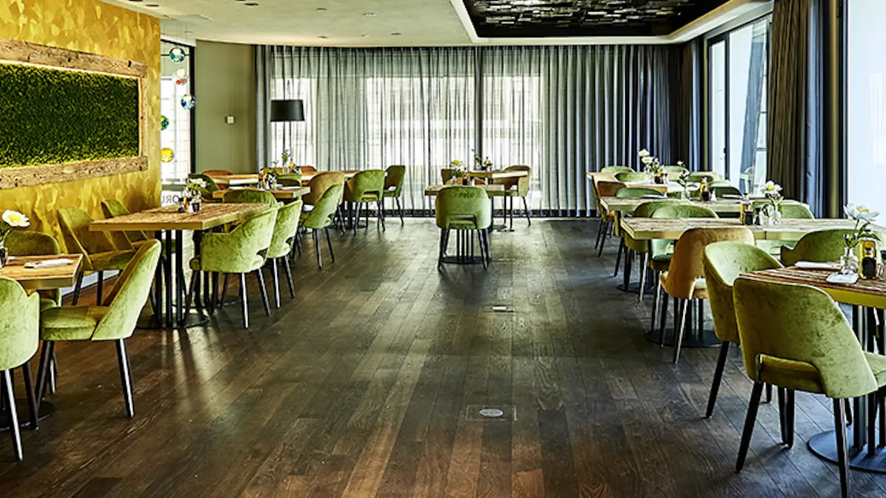 Green Room - by Little Green Rabbit, Berlin, BE