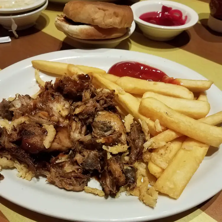 Junior's, Mashantucket, CT