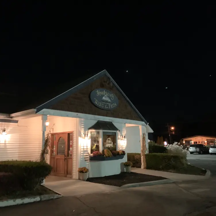 Hudson's Ribs & Fish, Fishkill, NY