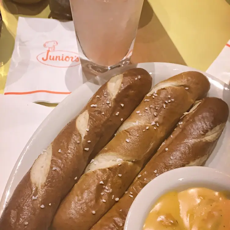 Junior's, Mashantucket, CT