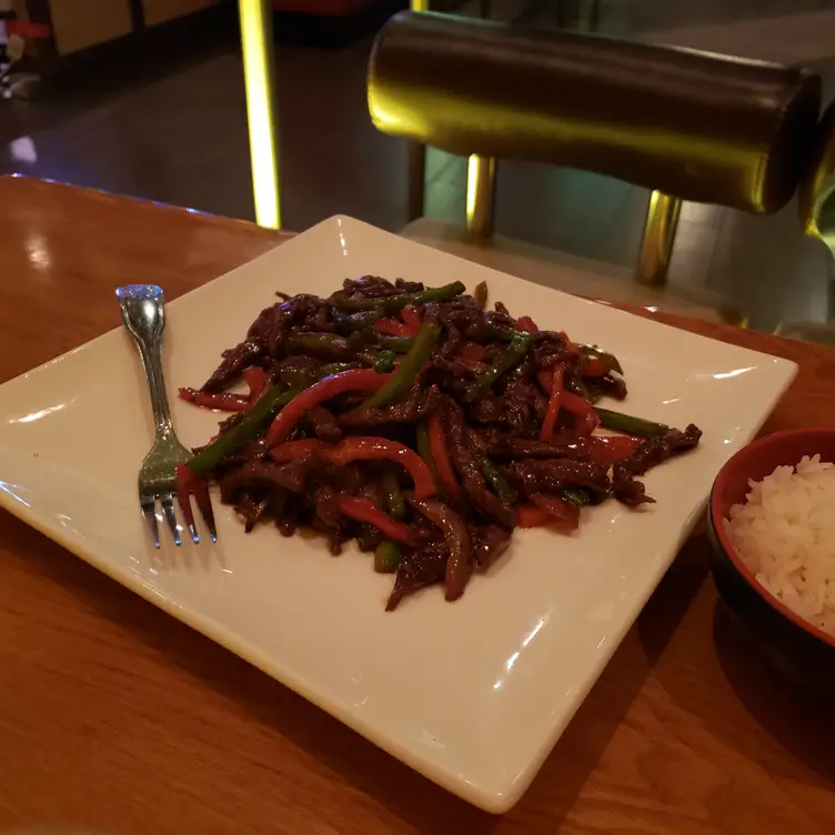 Raku Sushi - West End, St. Louis Park, MN