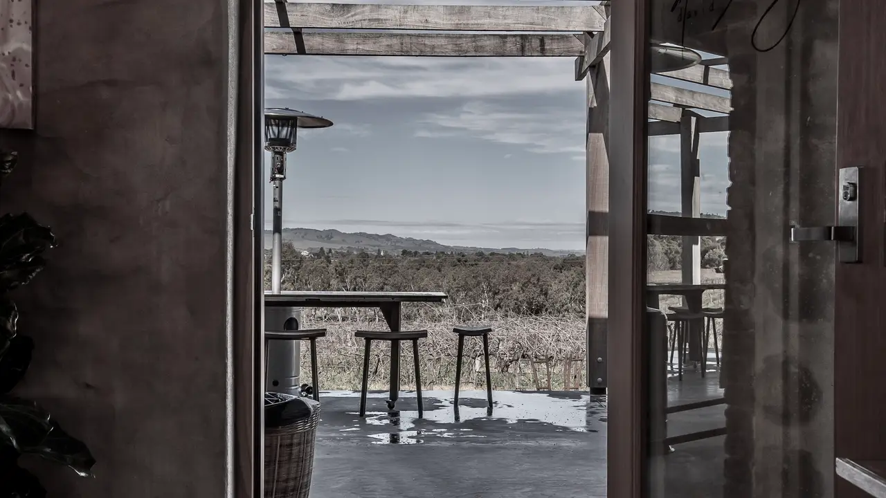 Stelzer Road Supper Club, Stone Well, AU-ACT