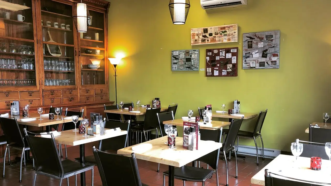Chic & Sympa, Saint-Augustin-de-Desmaures, QC
