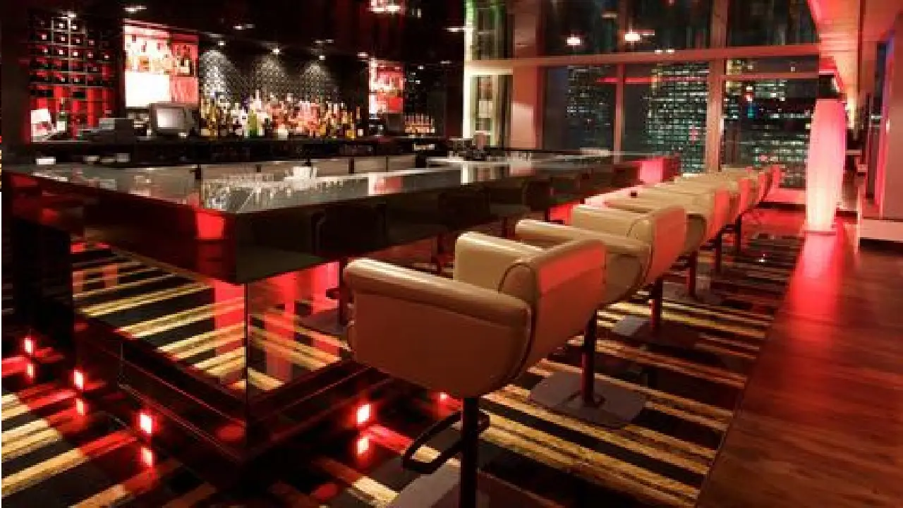 Capeesh Sky Bar, London, 