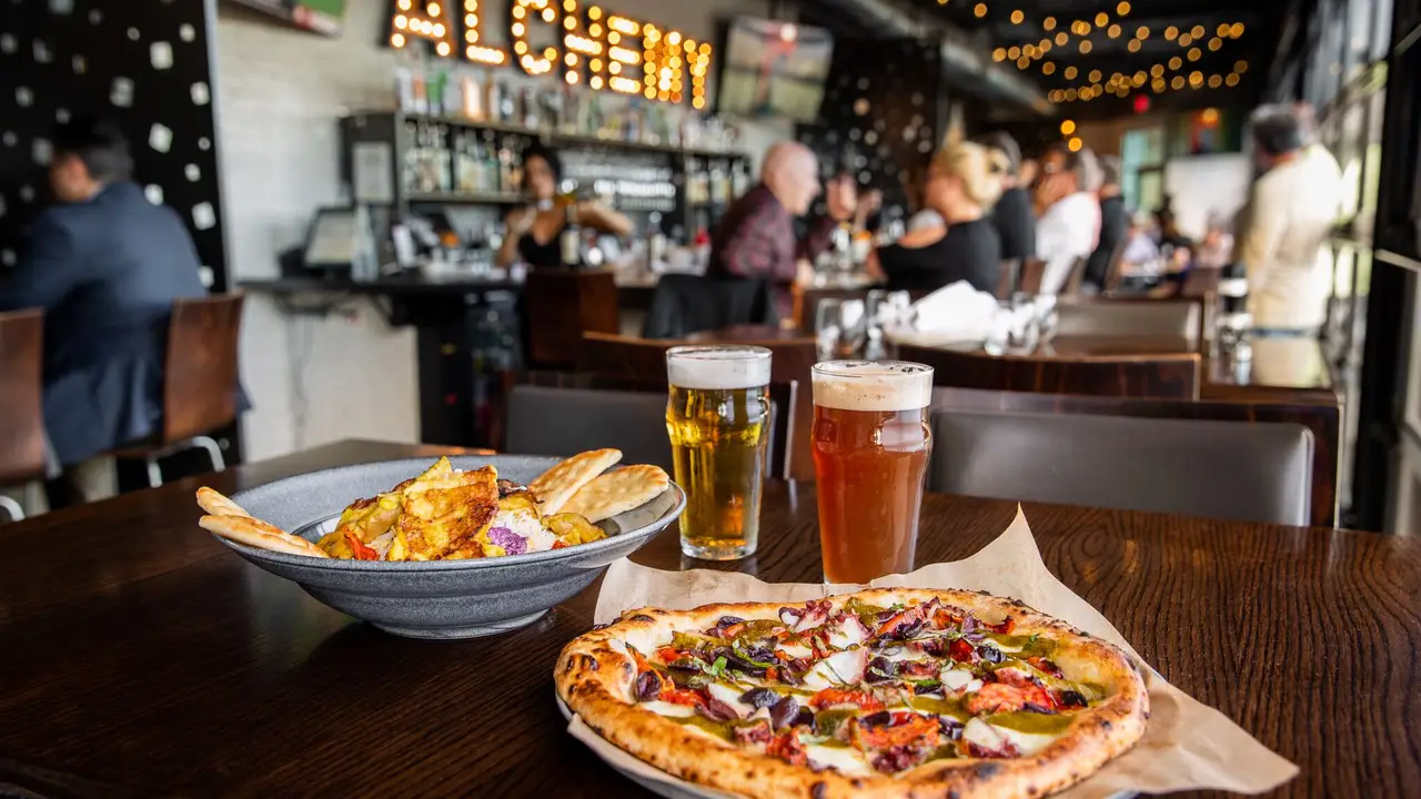 Alchemy at Giovanni's - 	Permanently Closed, Rockford, IL