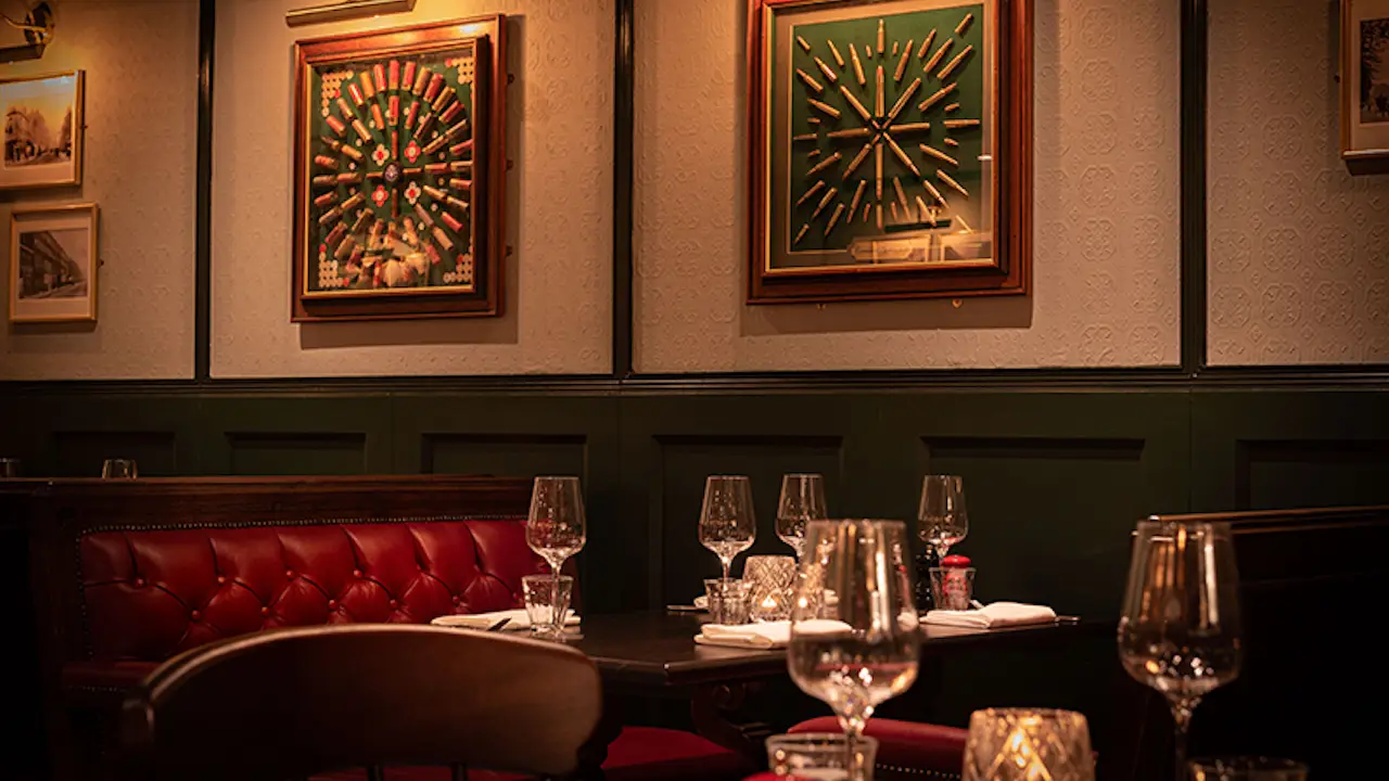 Gunmakers Steak house, London, 