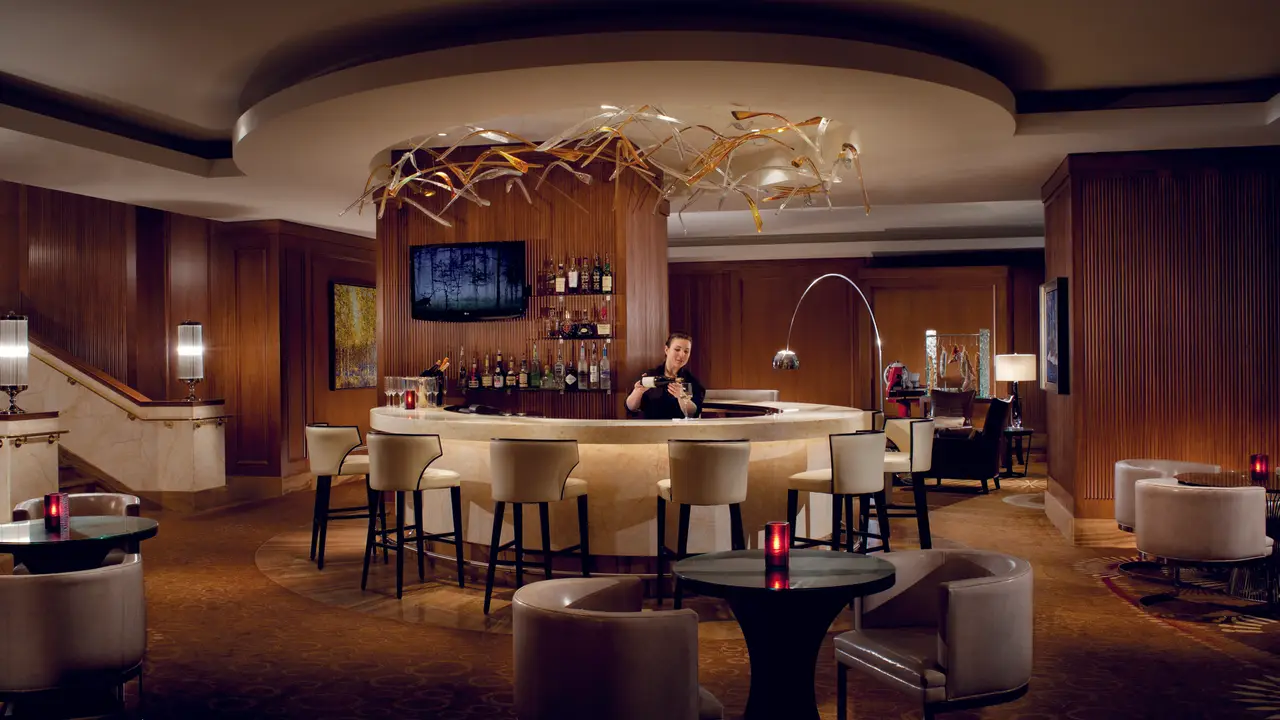 DEQ Terrace & Lounge - The Ritz-Carlton, Toronto - Permanently Closed, Toronto, ON