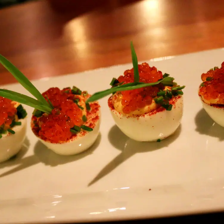 Tula's Restaurant & Bar, Washington, VA