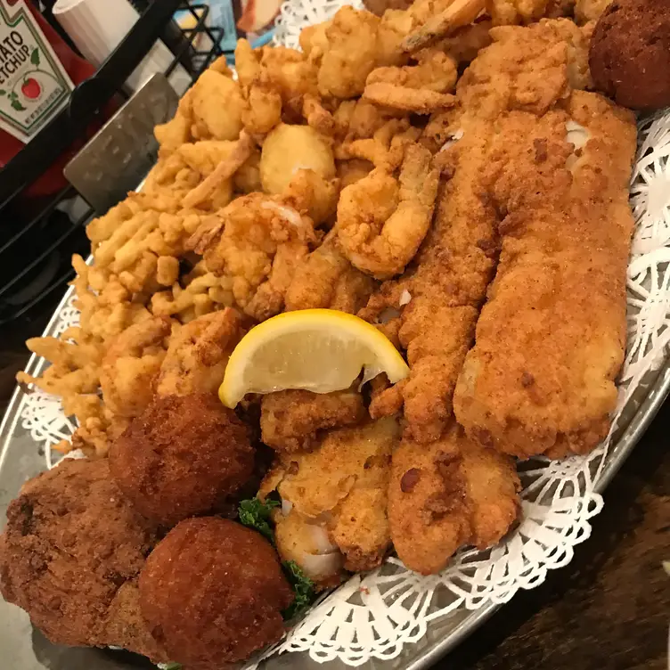 St Mary's Seafood & More, Jacksonville, FL