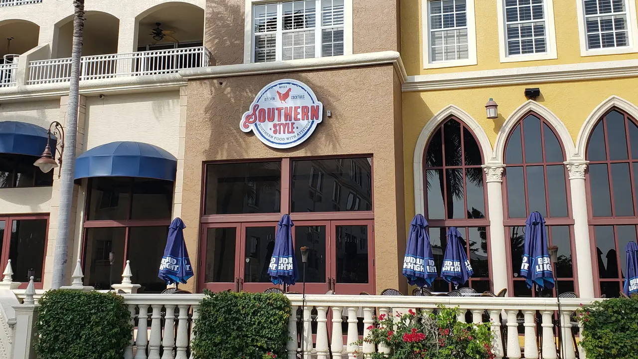 Southern Style Kitchen & Cocktails, Naples, FL