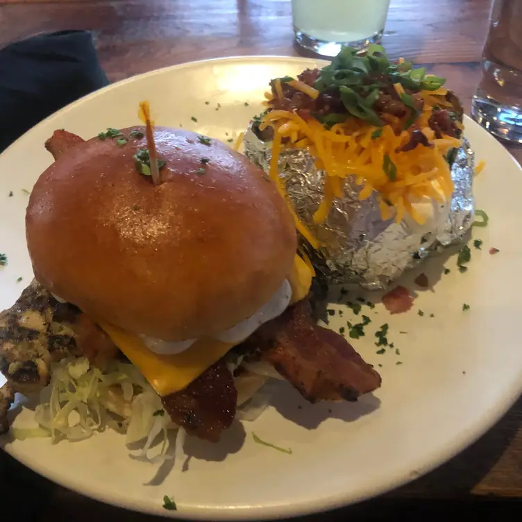 Samantha's Tap Room & Wood Grill, Little Rock, AR