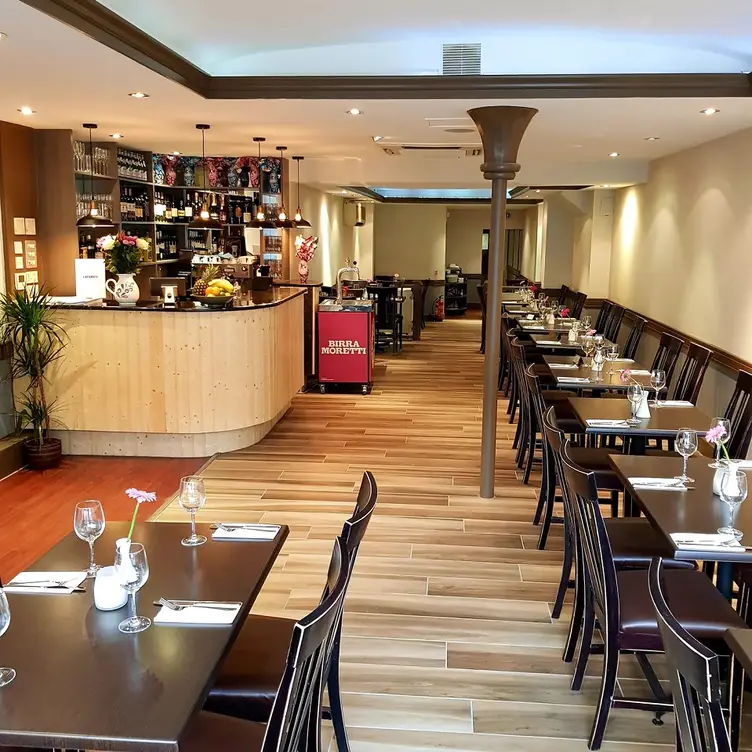 L`Affamato Walton on Thames, Walton on Thames, Surrey