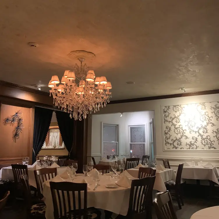 Vintage Prime Steakhouse, Saint James, NY