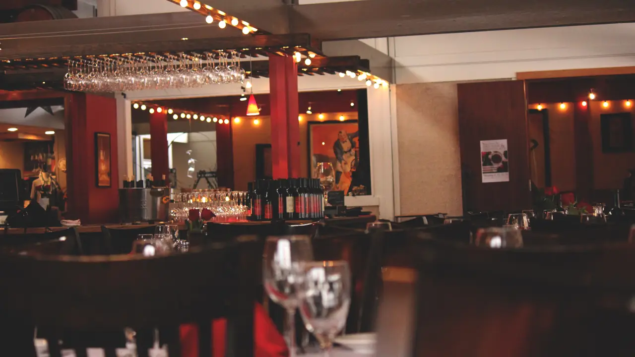 The Winemaker’s Grill at Wapato Point Cellars, Manson, WA