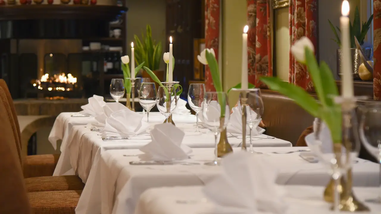 Hotel Restaurant Cella Central, Zell am See, Salzburb
