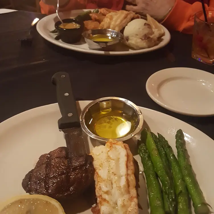 Captain Bill's - Middleton, Middleton, WI