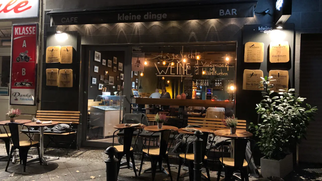 Kleine Dinge Cafe-Bar, Berlin, BE