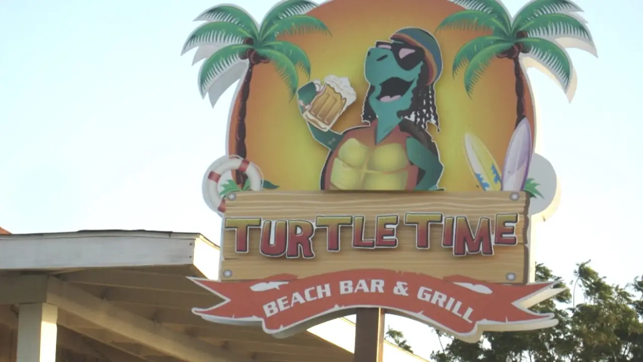 Turtle Time Beach Bar and Grill, Charlestown, Nevis