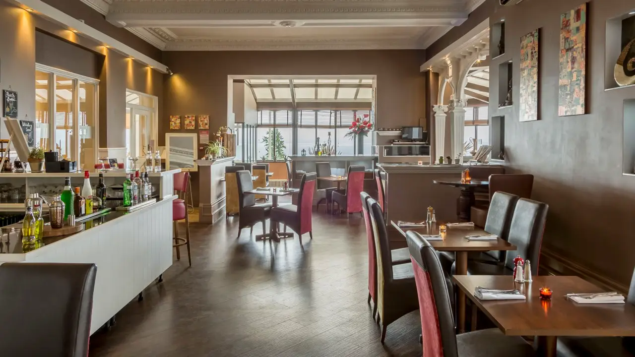 Afternoon Tea at The Great Tides Restaurant, Southend-on-Sea, Essex