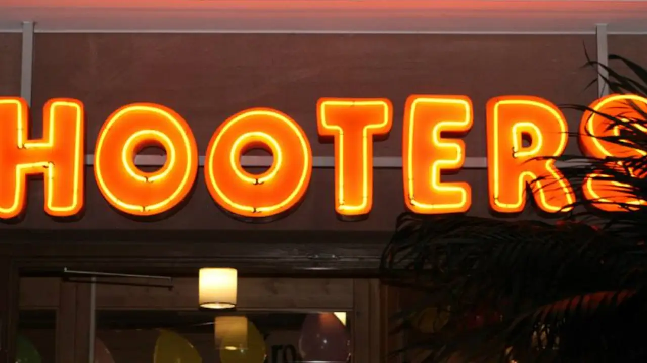 Hooters Frankfurt, Frankfurt am Main, BB