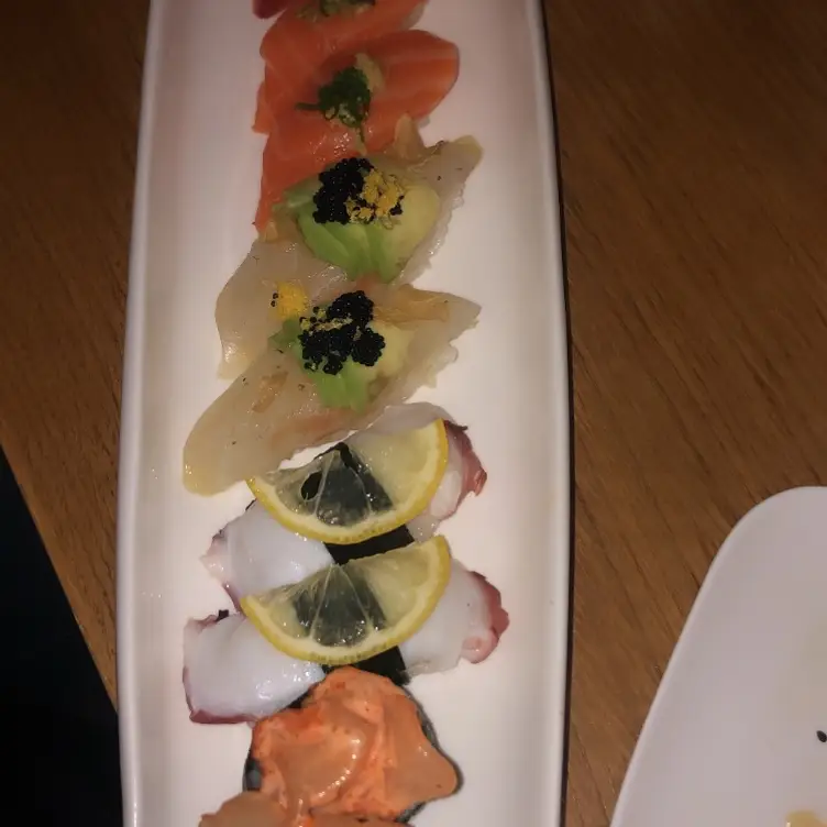 Uptown Sushi, Houston, TX