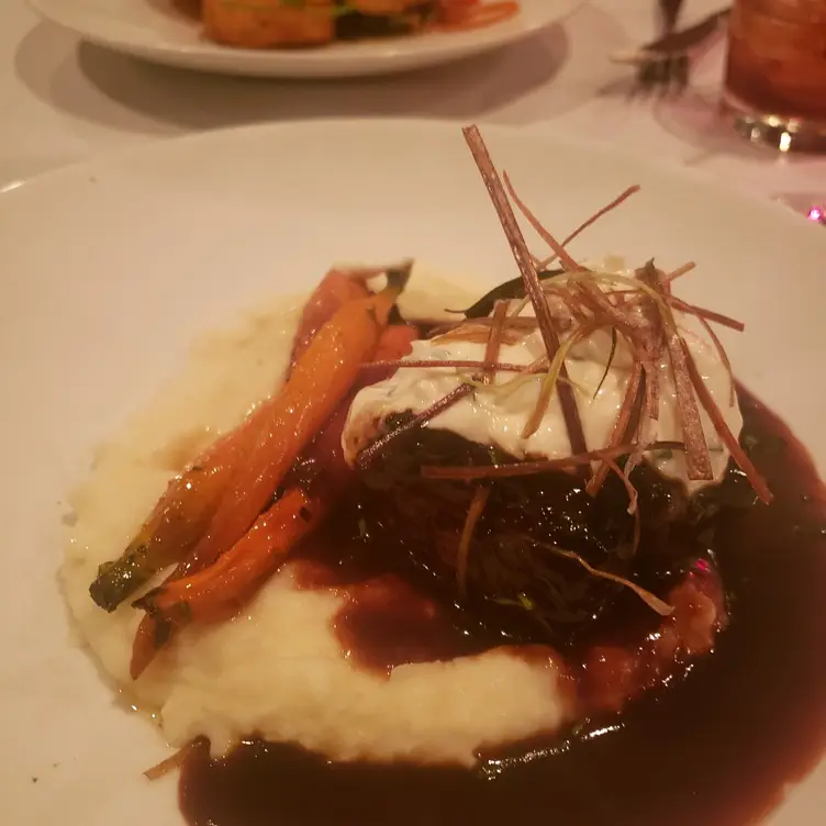 Table 5, Northville, MI