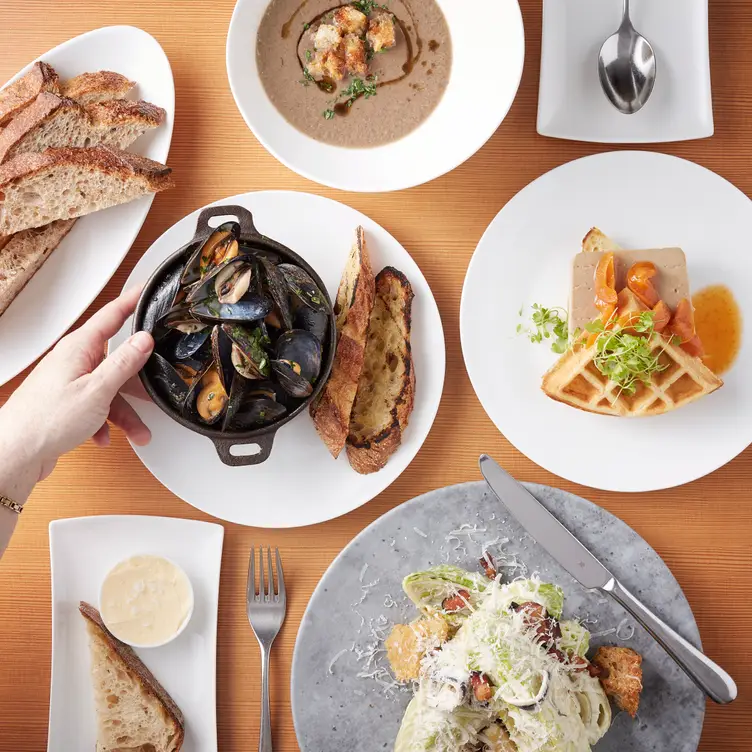 AGO Bistro, Toronto, ON