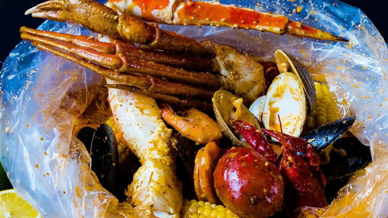 The Cajun Bucket, Oceanside, NY