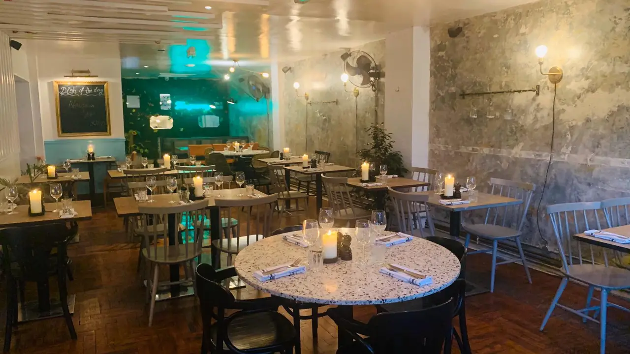 Ludlow's, London, 