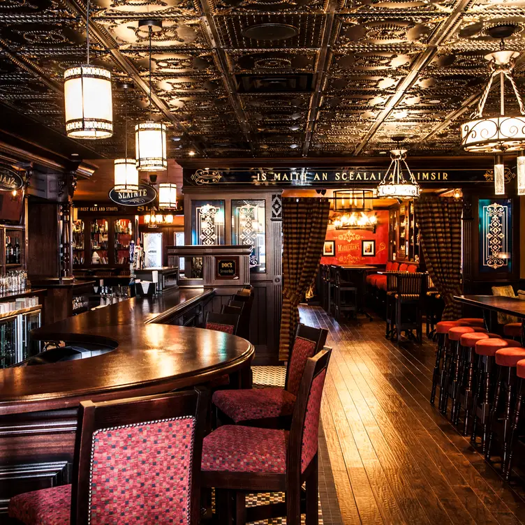 Doc Magilligan's Restaurant & Irish Pub, Niagara Falls, ON