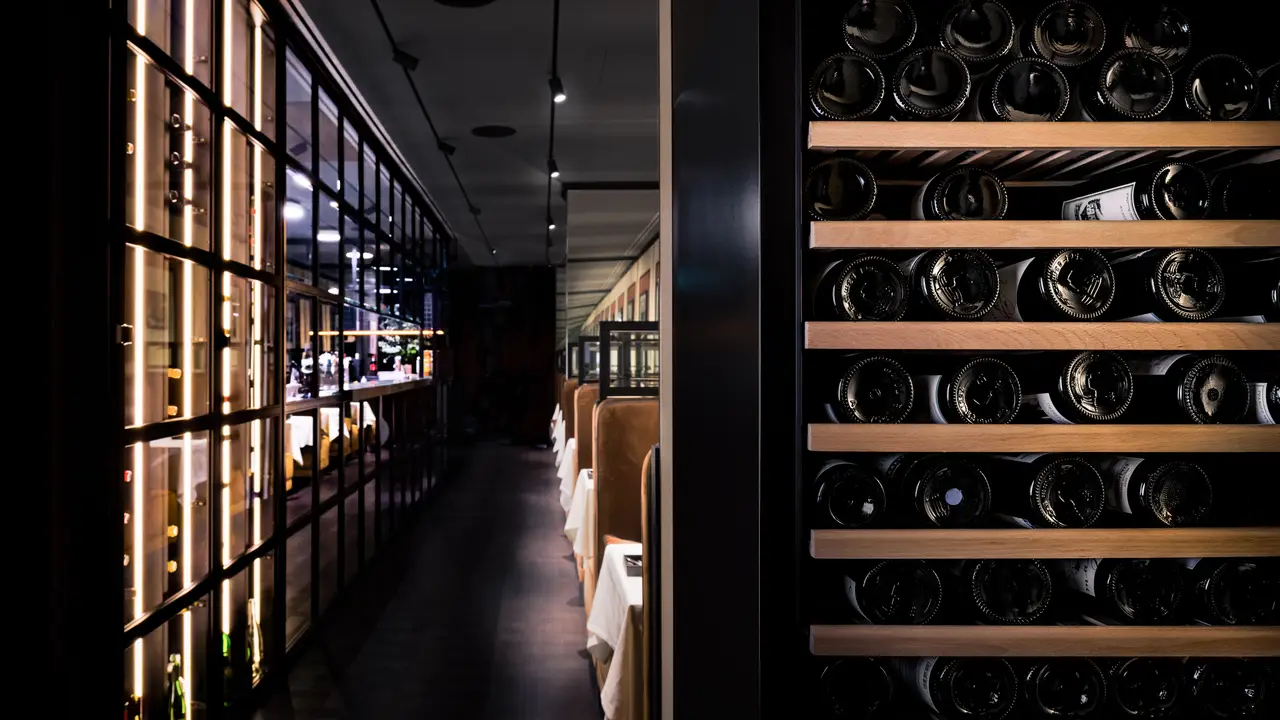 Cell Restaurant, Berlin, BE