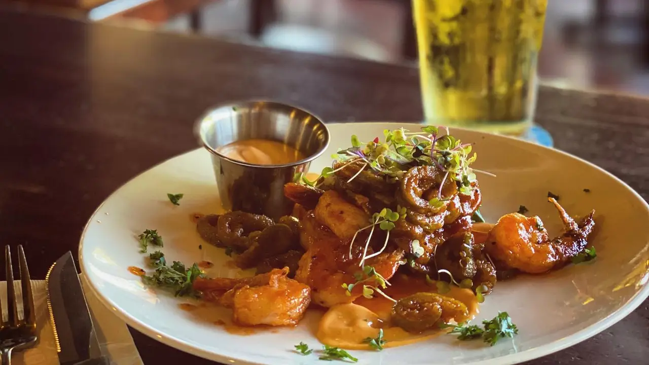 Stormy's Gastropub, Haleiwa, HI