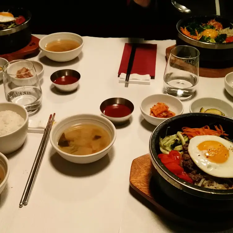 Akaraka, Zürich, Zürich