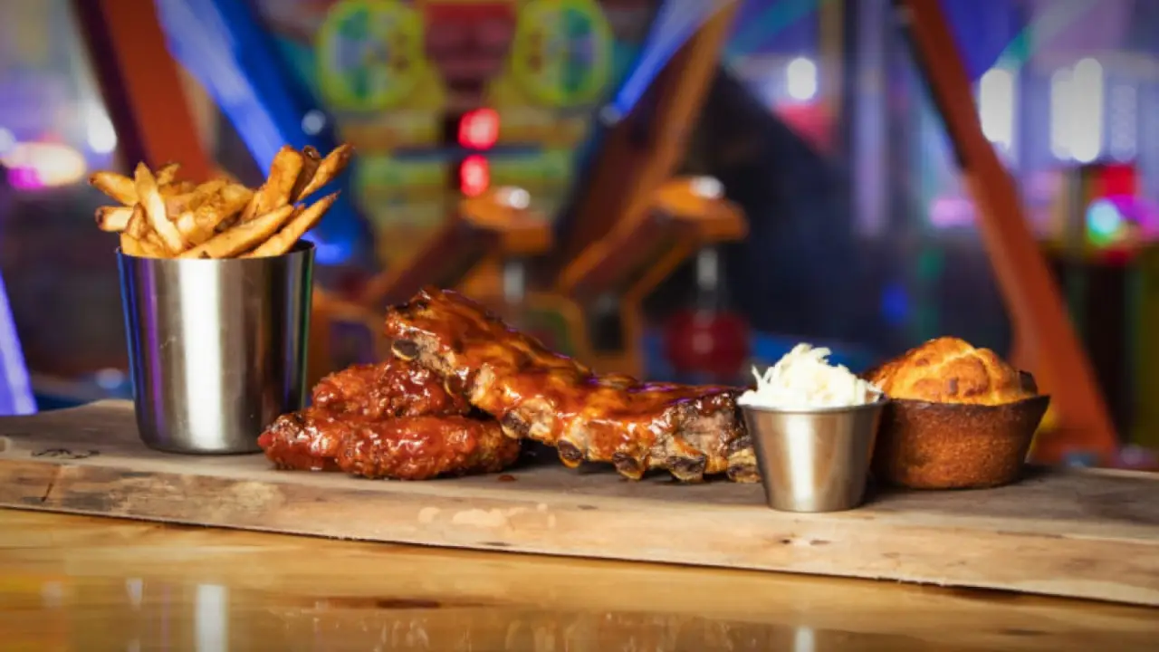 GameTime Eatery and Entertainment - Mississauga, Mississauga, ON