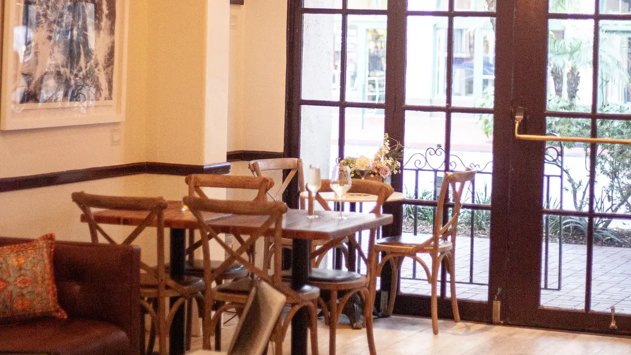 Gioia Wine Lounge & Restaurant, Santa Barbara, CA