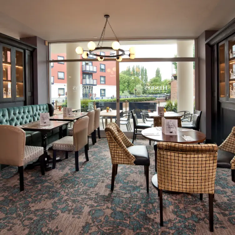 Henry's Kingston, Kingston, Greater London