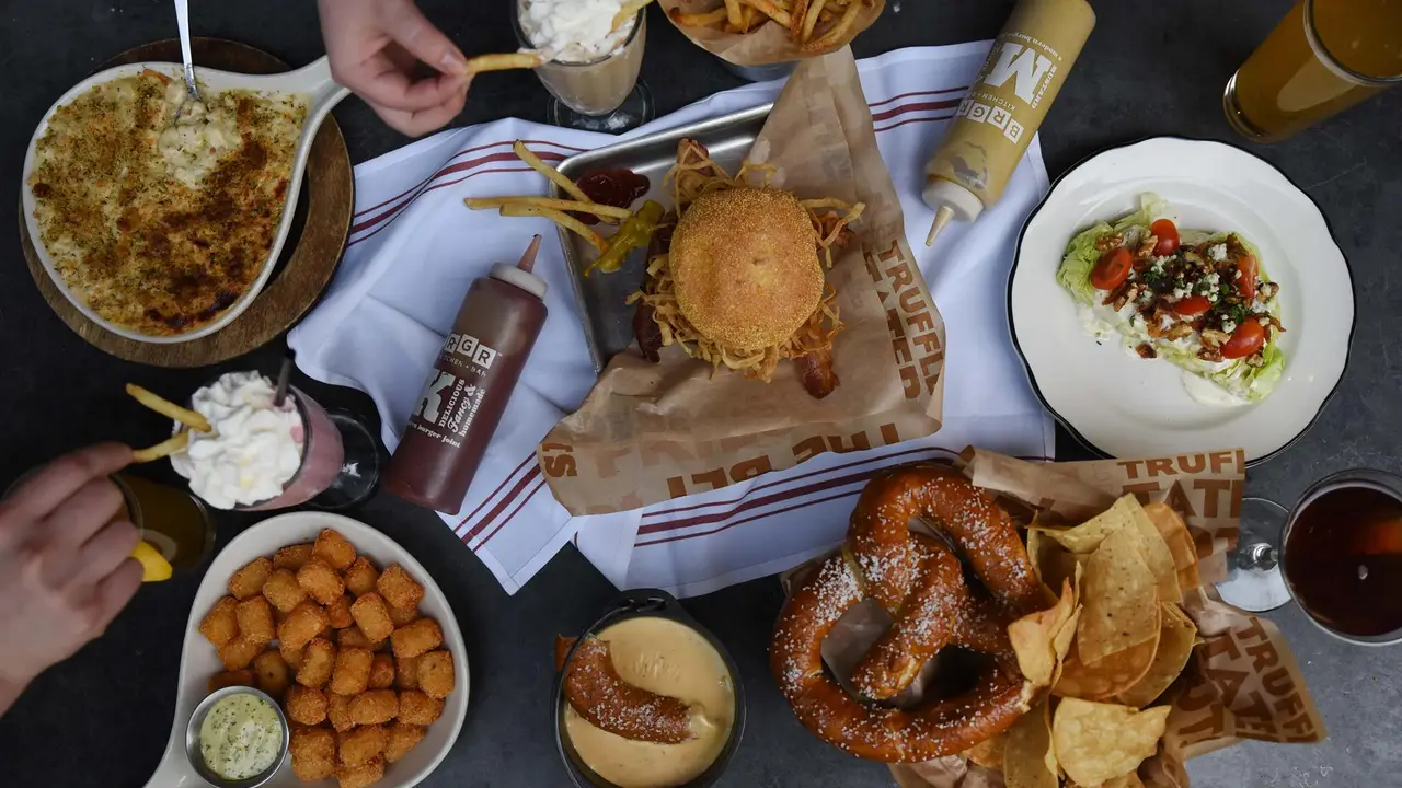 BRGR Kitchen + Bar - Leawood, Leawood, KS